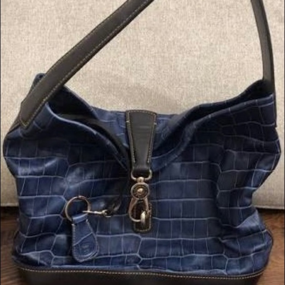 Blue  crocodile style shoulder bag in excellent condition
